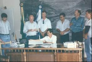 Albano Voltz assume como prefeito em 1995