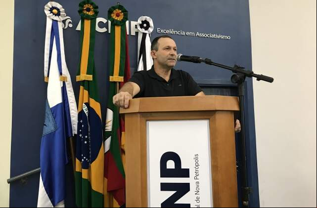 Tarcísio Brescovit